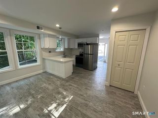 1083 Whalley Avenue B, New Haven, CT 06515