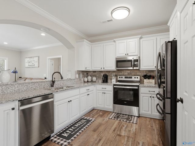 26879 Leslie Lane, Elkmont, AL 35620