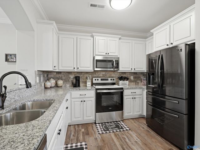 26879 Leslie Lane, Elkmont, AL 35620