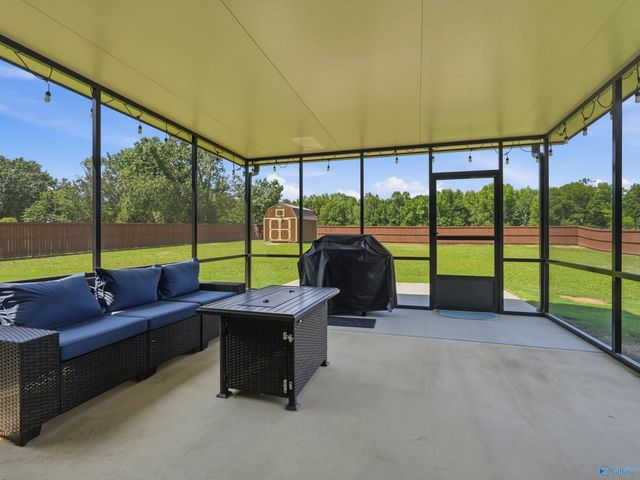 26879 Leslie Lane, Elkmont, AL 35620