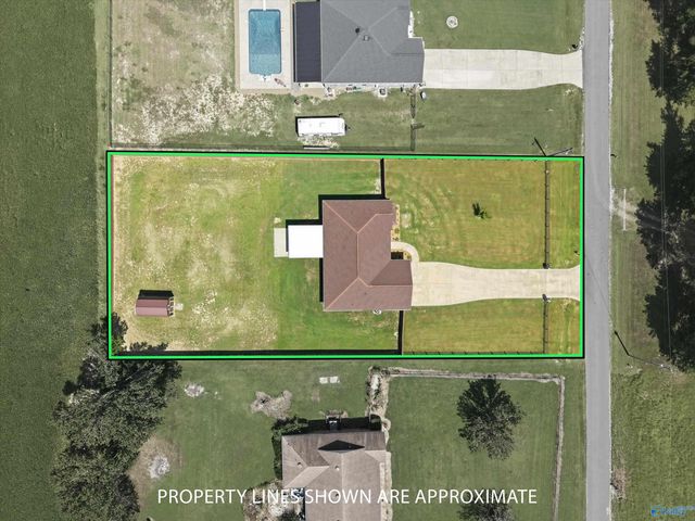 26879 Leslie Lane, Elkmont, AL 35620