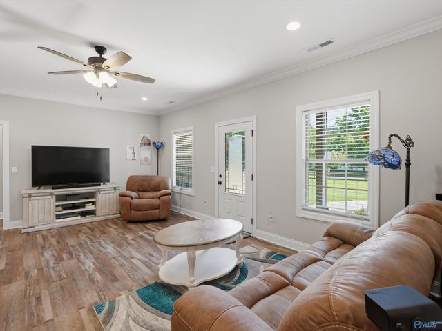 26879 Leslie Lane, Elkmont, AL 35620