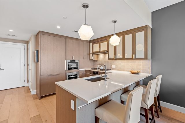 100 Lovejoy Wharf 11F, Boston, MA 02114