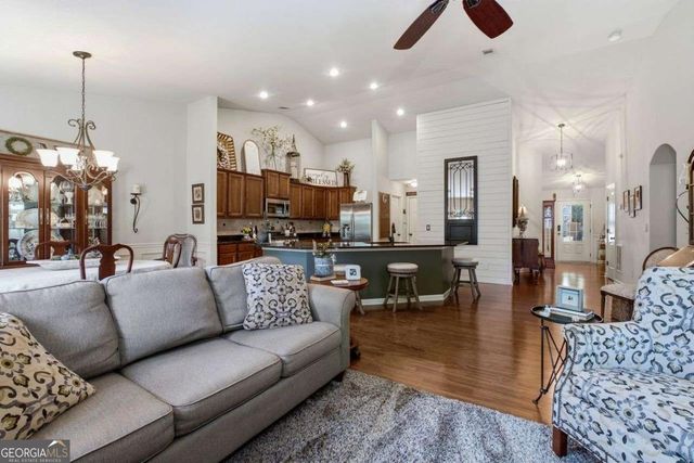 260 Creek View Lane, Acworth, GA 30102