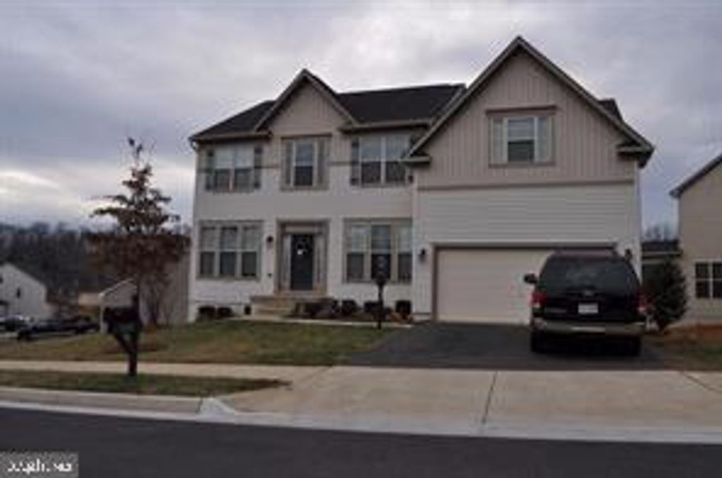 5681 LIBERTY MANOR CIR, Woodbridge, VA 22193