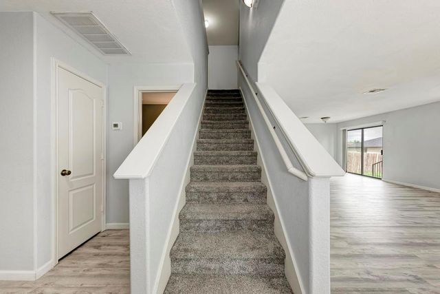530 Sheep Trail DR, Kyle, TX 78640