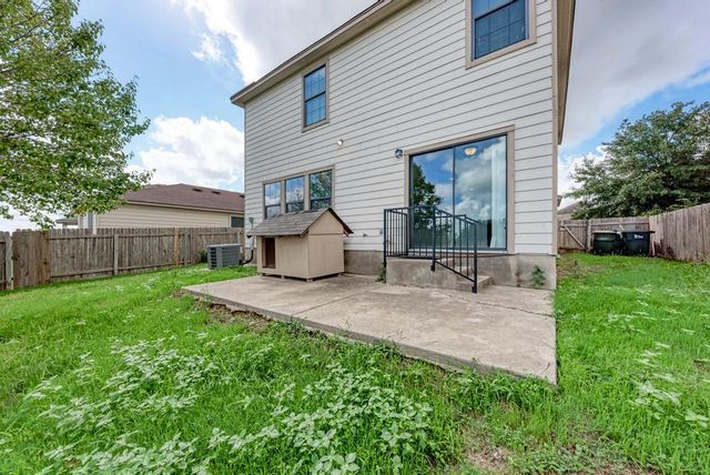 530 Sheep Trail DR, Kyle, TX 78640