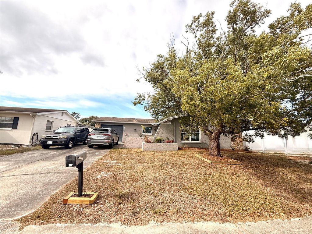 9337 BARRINGTON LANE, Port Richey, FL 34668