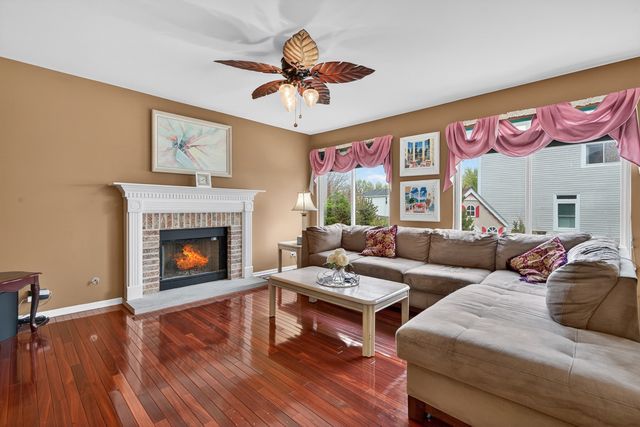 320 Starwood Pass, Lake In The Hills, IL 60156