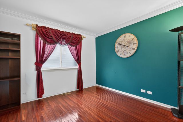 320 Starwood Pass, Lake In The Hills, IL 60156