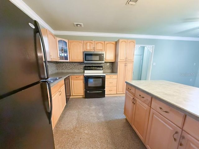 2208 COMMUNITY WAY, Sanford, FL 32771