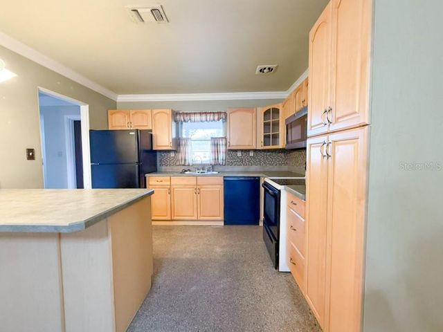 2208 COMMUNITY WAY, Sanford, FL 32771