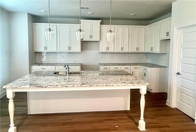 476 Lawson Drive, Mansfield, GA 30055