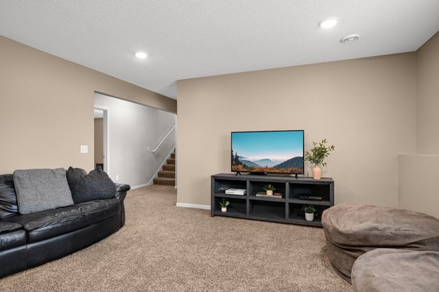 15149 Emory Circle, Apple Valley, MN 55124