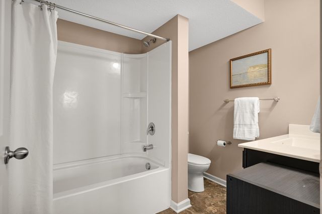 15149 Emory Circle, Apple Valley, MN 55124