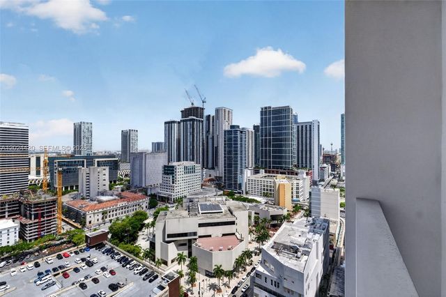 227 NE 2nd St 2805, Miami, FL 33132