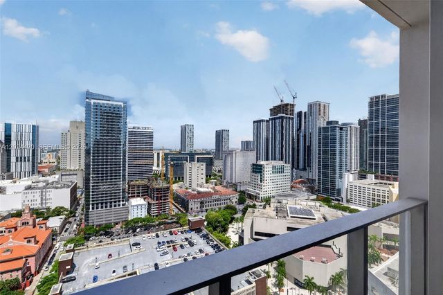 227 NE 2nd St 2805, Miami, FL 33132