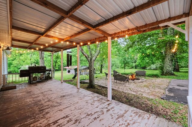 2020 Estes Ln, Columbia, TN 38401