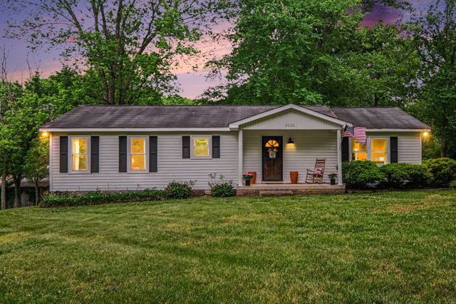 2020 Estes Ln, Columbia, TN 38401