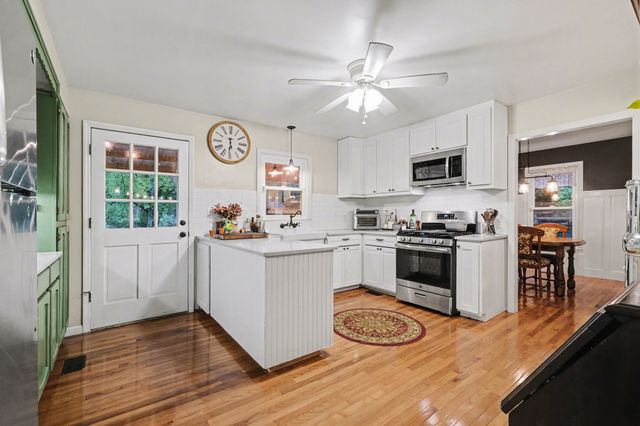 2020 Estes Ln, Columbia, TN 38401