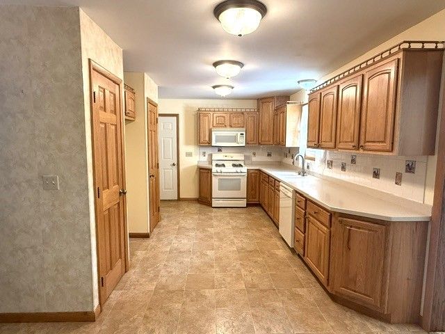 2258 SAINT ANDREW Drive, Erie, PA 16509