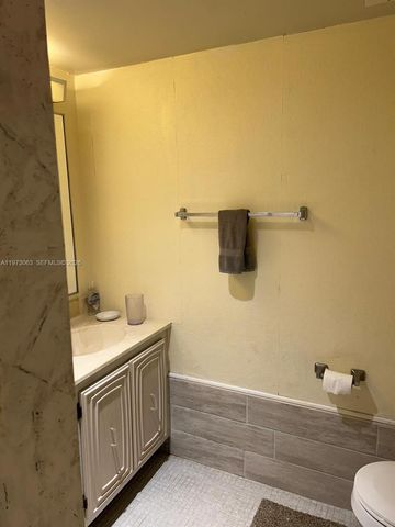 3821 Environ Blvd 202, Lauderhill, FL 33319