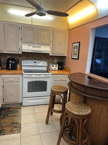 3821 Environ Blvd 202, Lauderhill, FL 33319