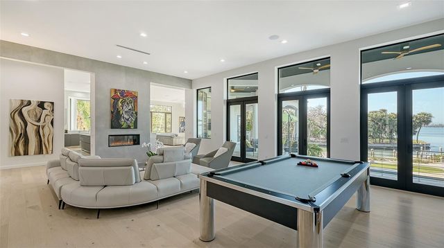 1540 HILLVIEW DRIVE, Sarasota, FL 34239