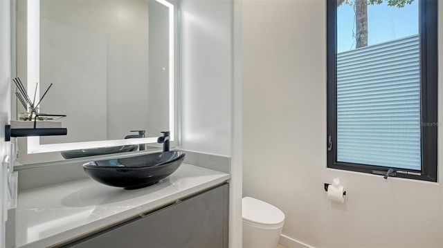 1540 HILLVIEW DRIVE, Sarasota, FL 34239