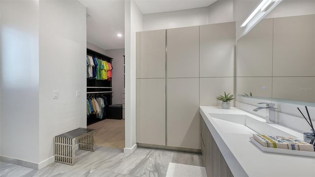 1540 HILLVIEW DRIVE, Sarasota, FL 34239