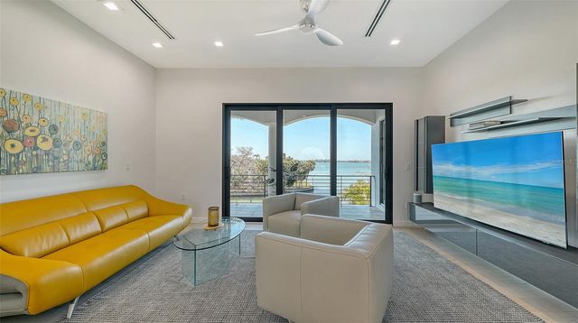 1540 HILLVIEW DRIVE, Sarasota, FL 34239