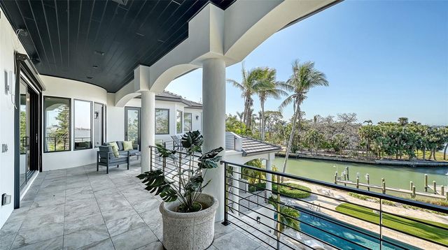 1540 HILLVIEW DRIVE, Sarasota, FL 34239