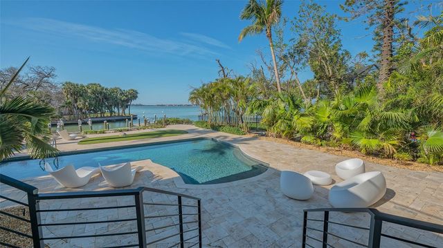 1540 HILLVIEW DRIVE, Sarasota, FL 34239