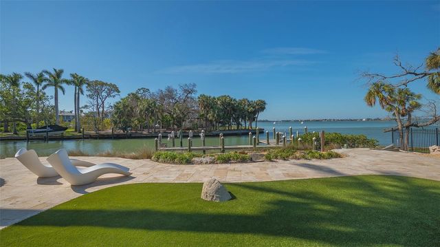 1540 HILLVIEW DRIVE, Sarasota, FL 34239