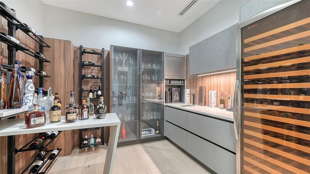 1540 HILLVIEW DRIVE, Sarasota, FL 34239