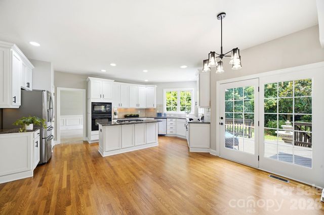 12319 Summer Breeze Court, Charlotte, NC 28277
