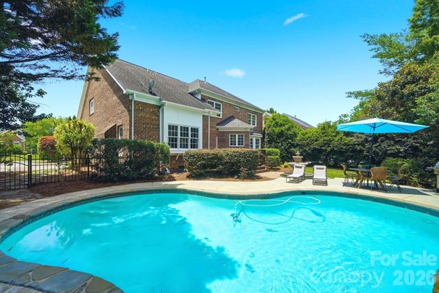 12319 Summer Breeze Court, Charlotte, NC 28277