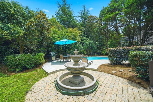 12319 Summer Breeze Court, Charlotte, NC 28277