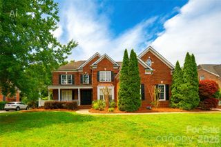 12319 Summer Breeze Court, Charlotte, NC 28277