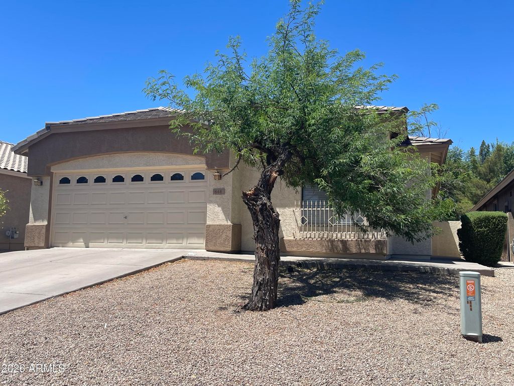 844 S Roca Court NW, Gilbert, AZ 85296