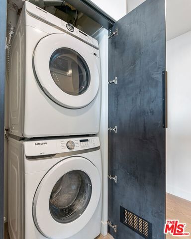 3688 Overland Avenue 624, Los Angeles, CA 90034