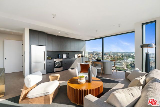 3688 Overland Avenue 624, Los Angeles, CA 90034