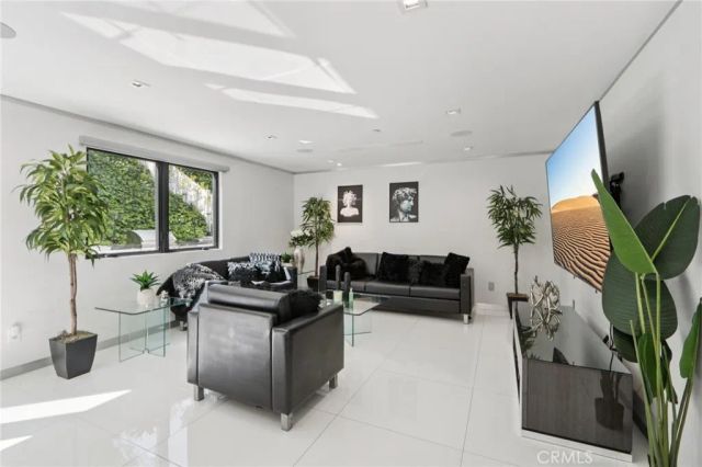 23670 Park Andorra, Calabasas, CA 91302