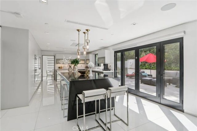 23670 Park Andorra, Calabasas, CA 91302