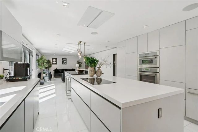 23670 Park Andorra, Calabasas, CA 91302