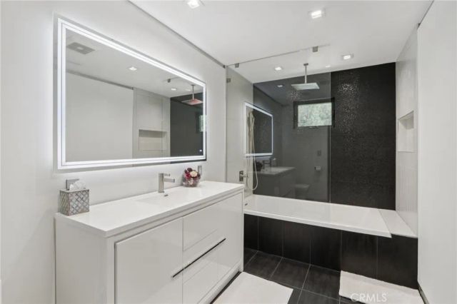 23670 Park Andorra, Calabasas, CA 91302