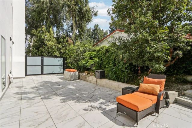 23670 Park Andorra, Calabasas, CA 91302