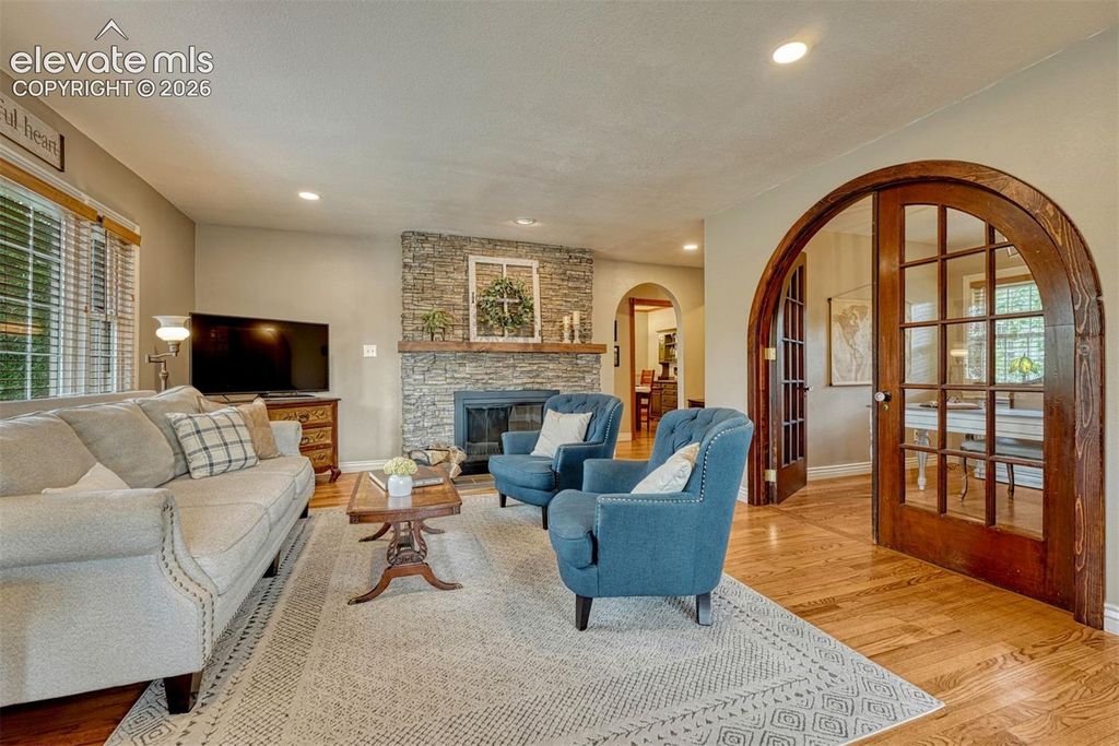 1900 E San Rafael Street, Colorado Springs, CO 80909 — photo 4