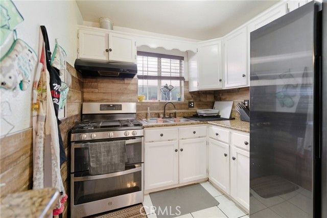 8211 Wilbarn, Paramount, CA 90723