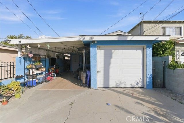 8211 Wilbarn, Paramount, CA 90723